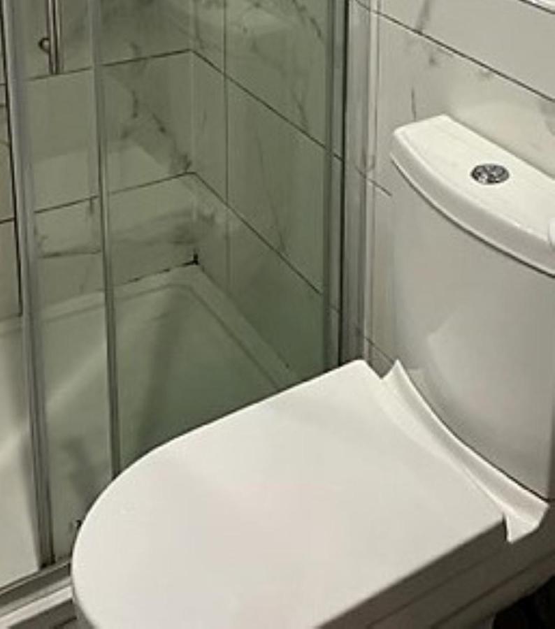 Wisdom Care: The Orpington Cutie Hotel Екстериор снимка