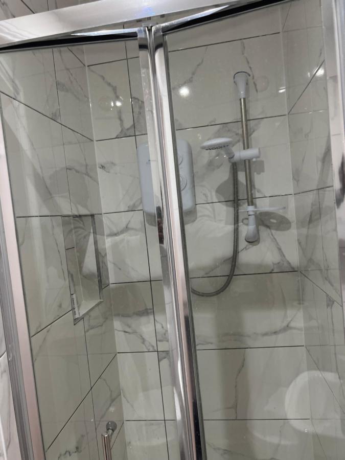 Wisdom Care: The Orpington Cutie Hotel Екстериор снимка